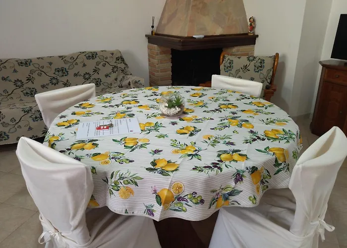 Habitación en casa particular Casa Is Calitas Solèminis